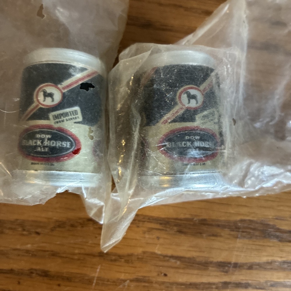 Vintage Mini Beer Can Salt & Pepper Shaker Set Dow Black Hoarse Ale NOS Rare